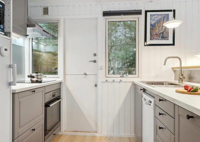 Cozy In With Kitchen Semesterbostad