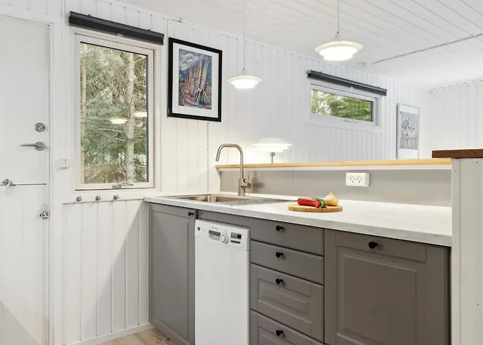 Cozy In With Kitchen Semesterbostad